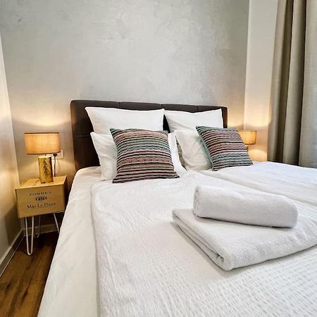 Chariming And Comfy Studio Appartement Pula Buitenkant foto